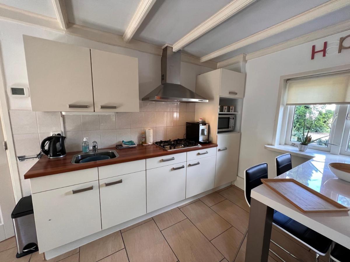 Free Standing Vacation House Garden, Private Jacuzzi, Veluwe Woods Apartment ฟัวร์เธาเซอ ภายนอก รูปภาพ